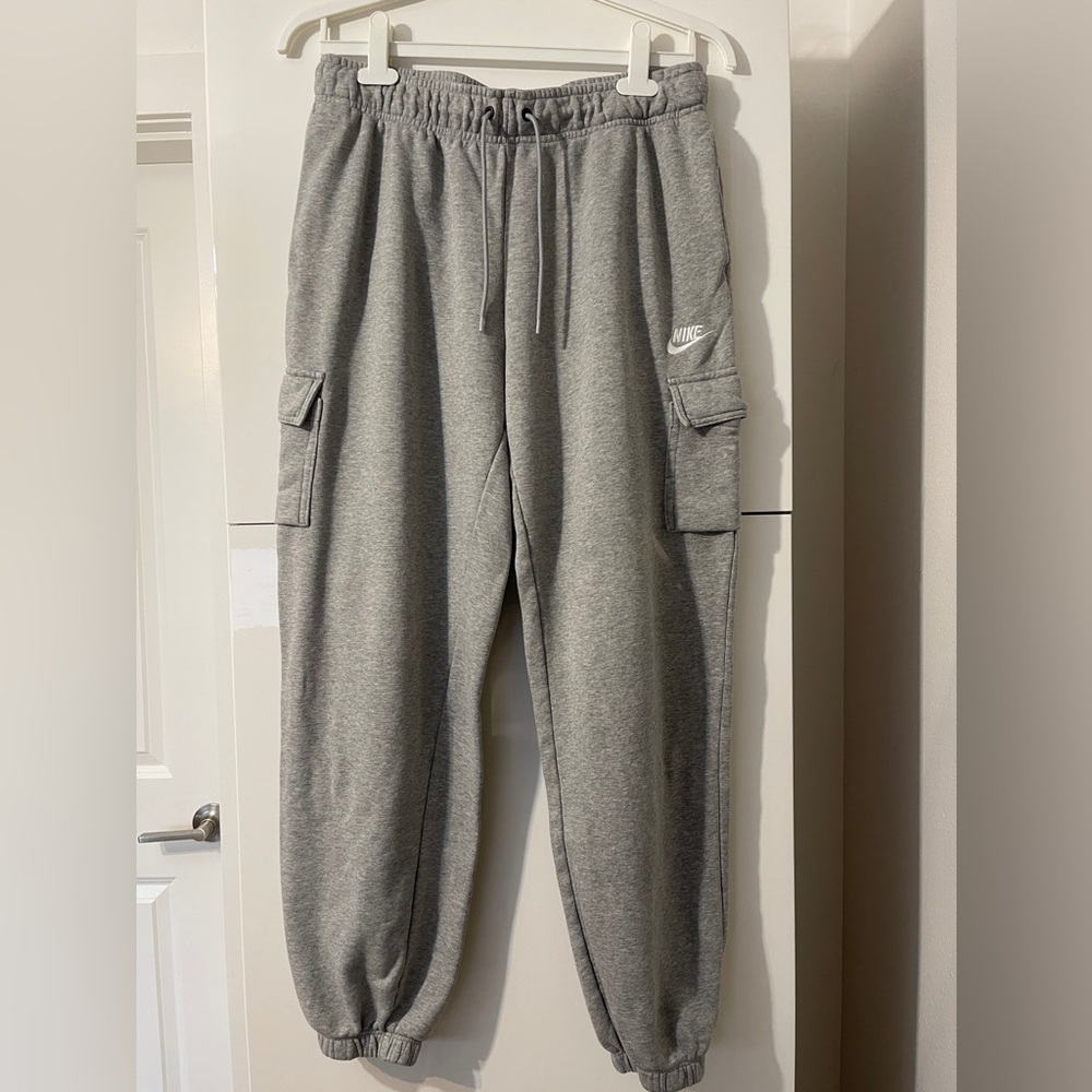 Nike cargo jogger sweat pants